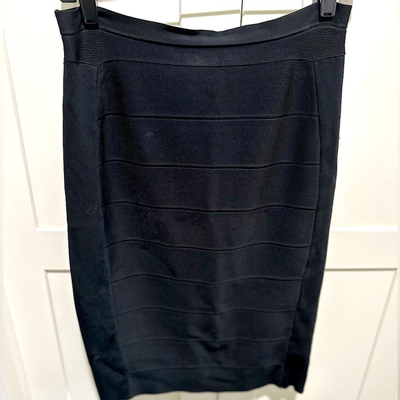 INC International Concepts Skirt Black Pencil Mini. Good condition - Picture 1 of 4